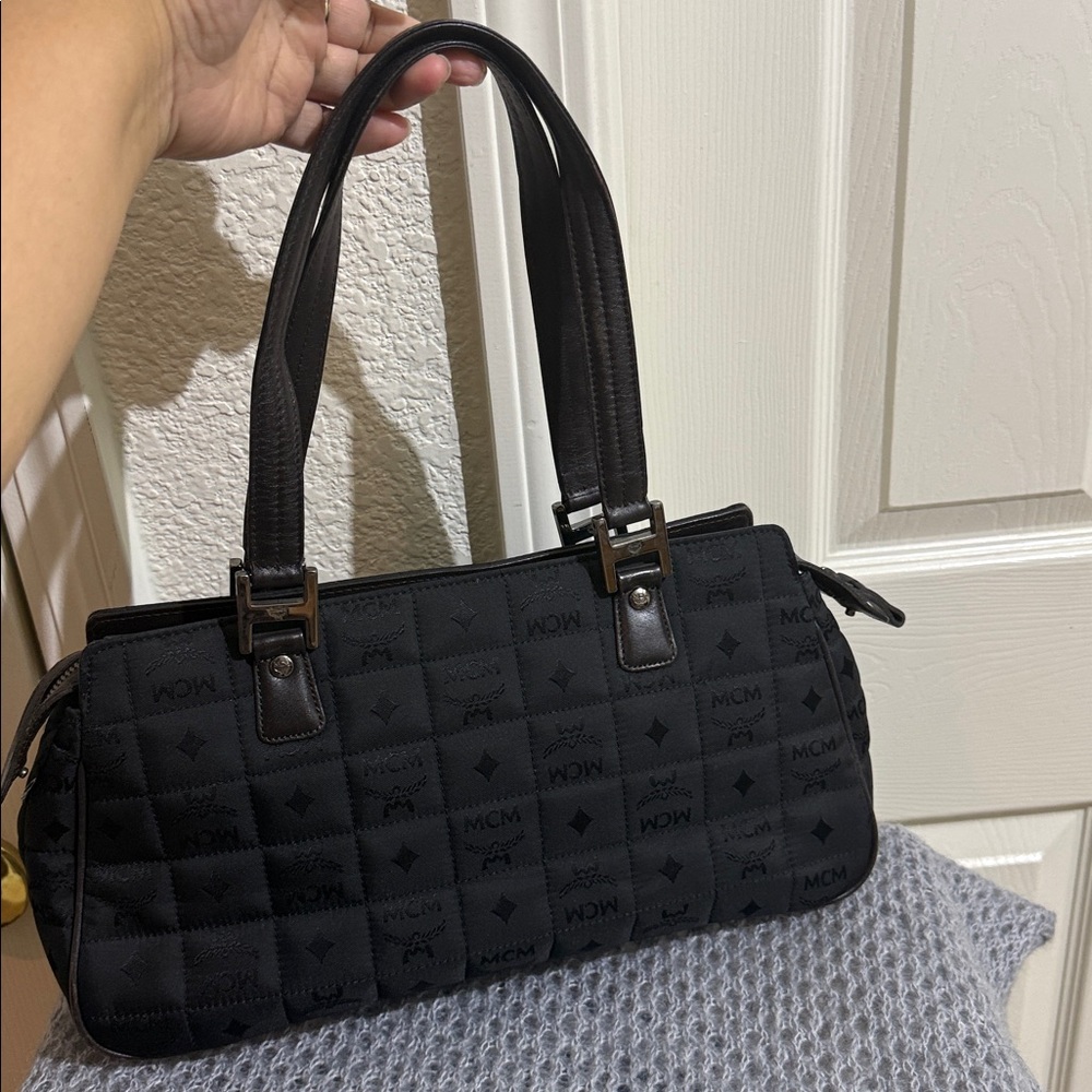 MCM Black Quilted Shoulder Bag - Picture 3 of 9